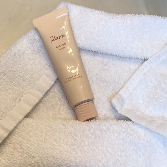 Rare Beauty Other - RARE BEAUTY amber & vanilla concentated fragrance enhancer